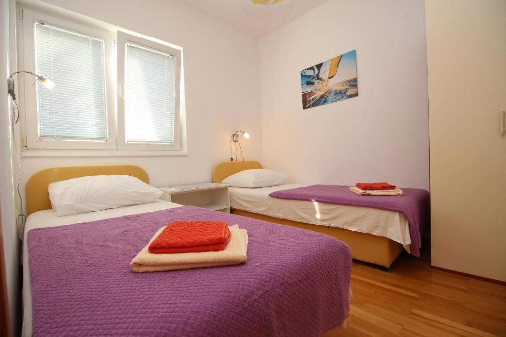 Apartmani Zec Šilo Eksteriør billede