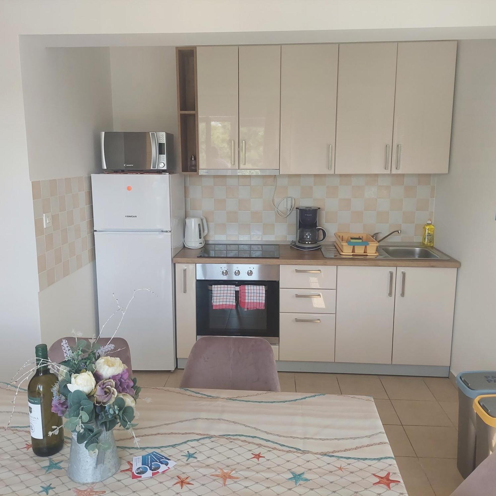 Apartmani Zec Šilo Eksteriør billede