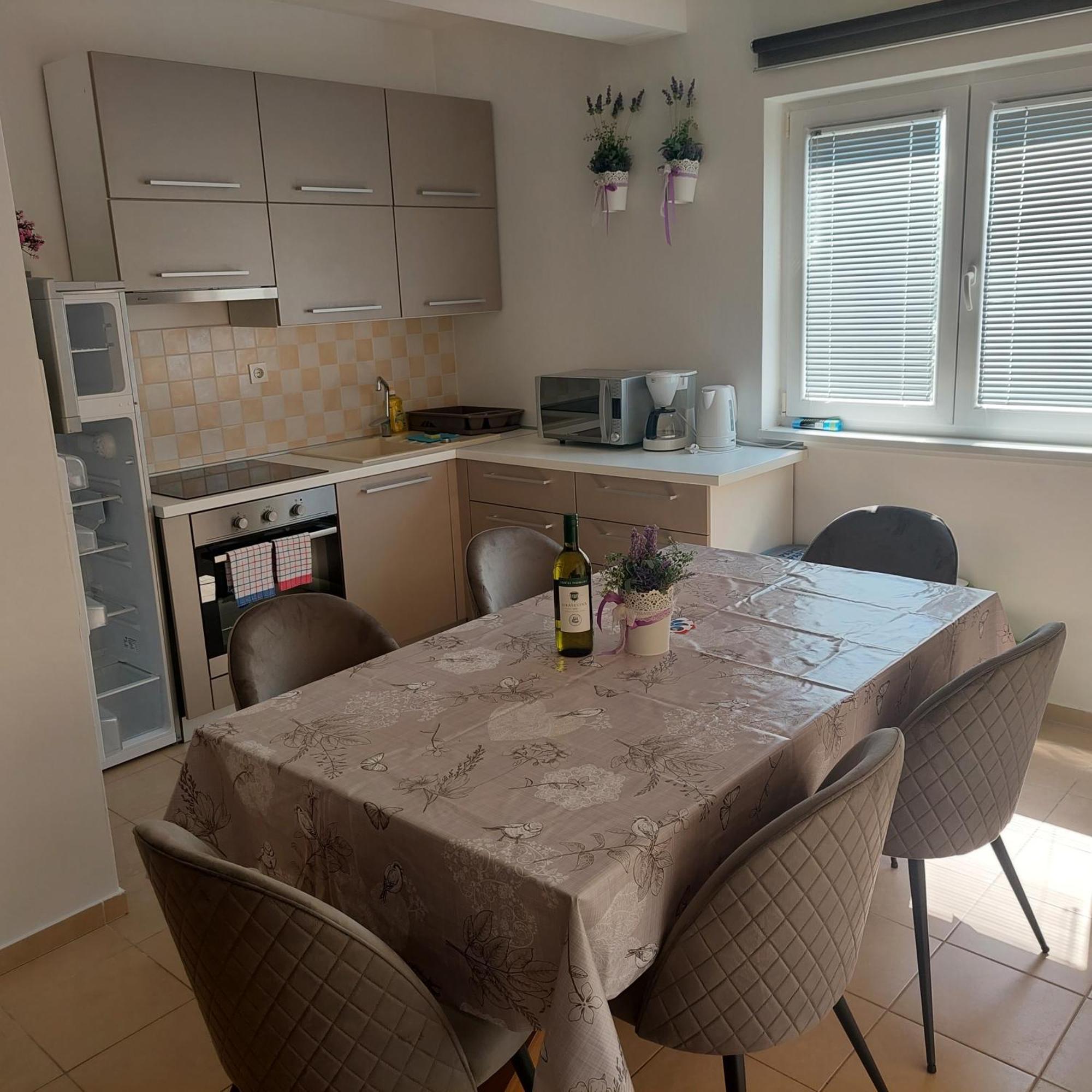 Apartmani Zec Šilo Eksteriør billede