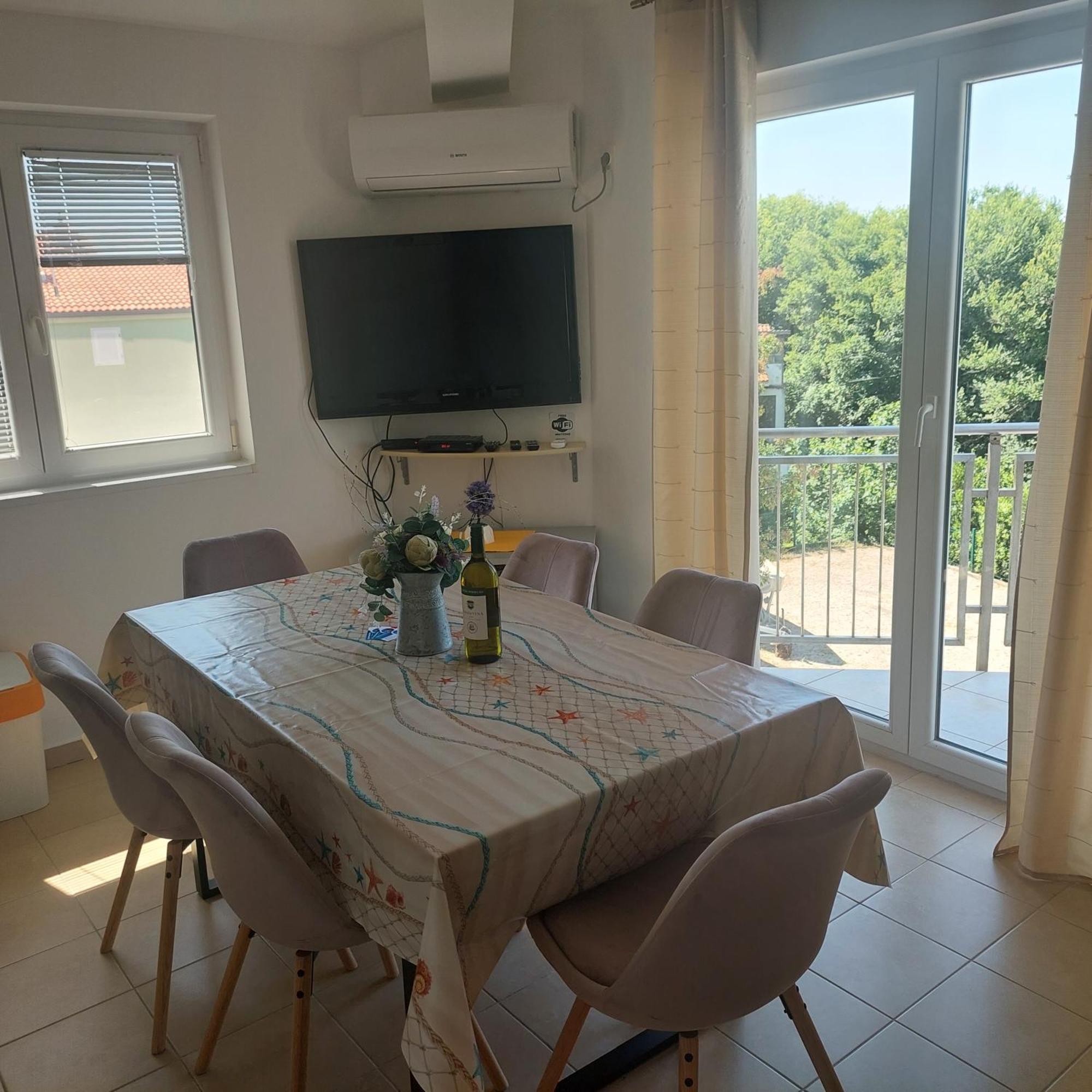 Apartmani Zec Šilo Eksteriør billede