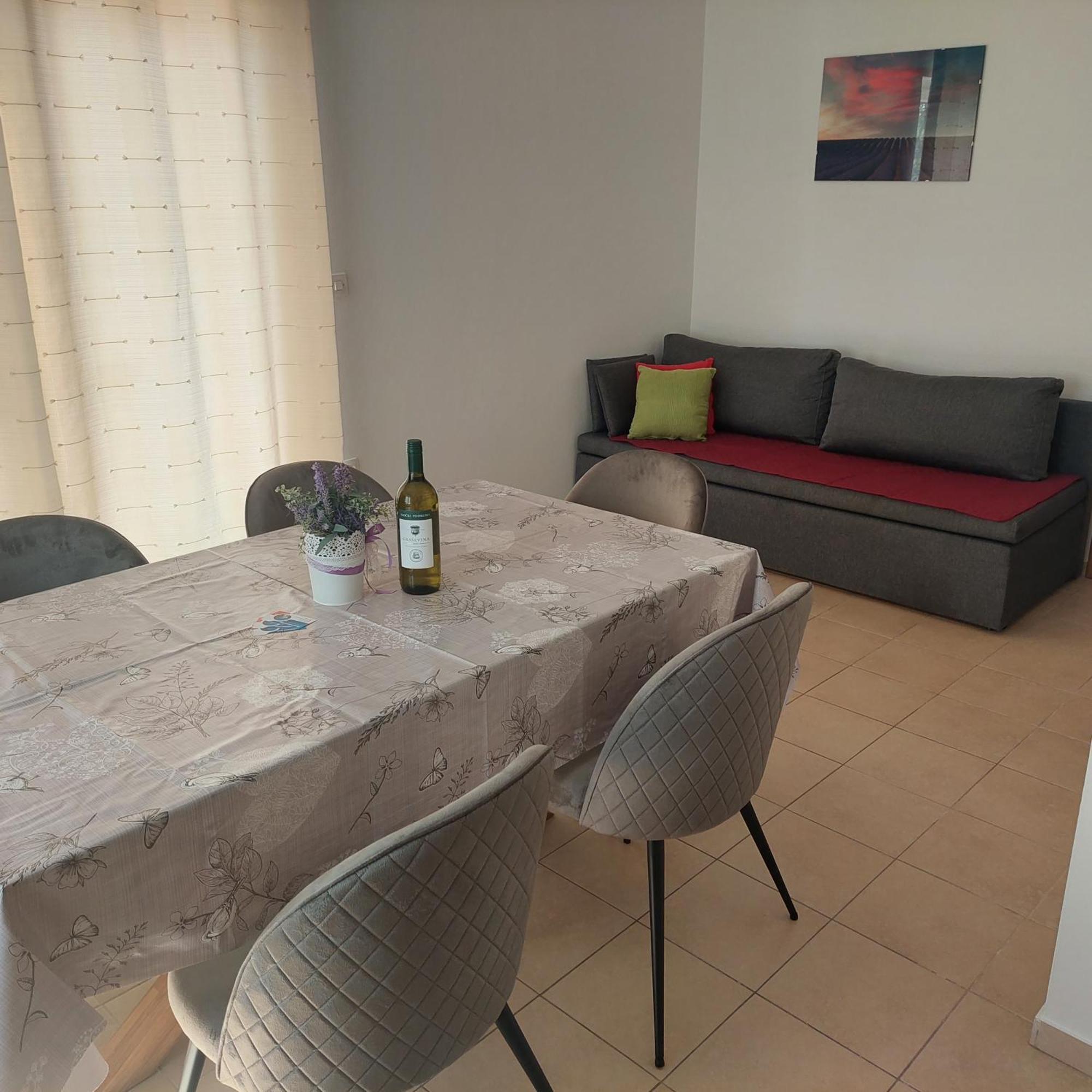 Apartmani Zec Šilo Eksteriør billede